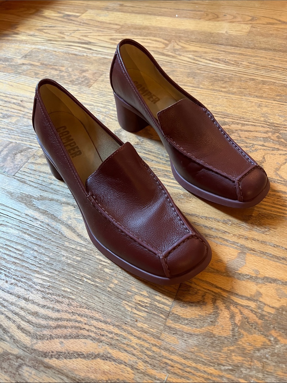 Camper Women's Burgundy Leather Chunky Block Heel Loafers size 9